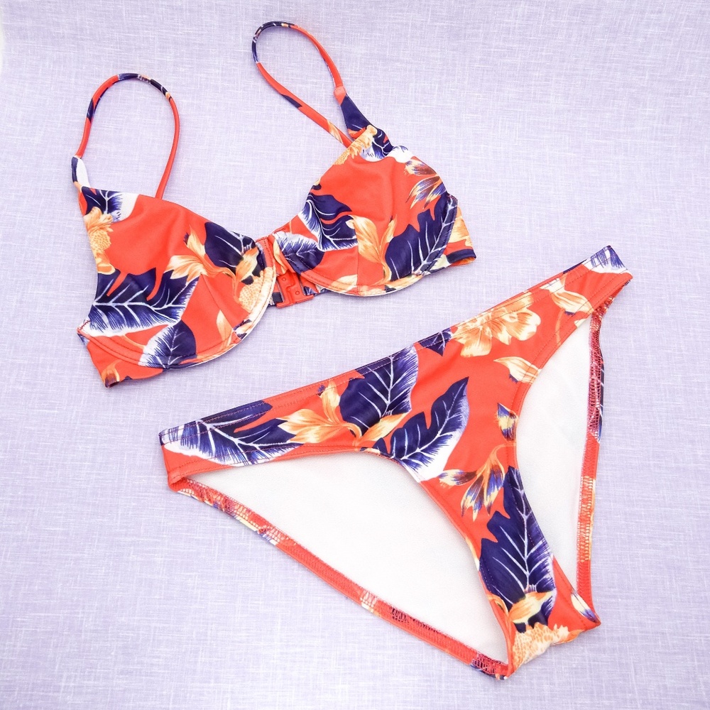 ASOS Bikini Set: 30D Top, Size 2 Bottoms